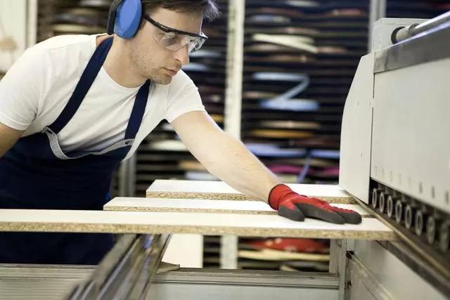 家具廠家哪些崗位會(huì)被機(jī)器人取代2 家具廠家哪些崗位會(huì)被機(jī)器人取代2